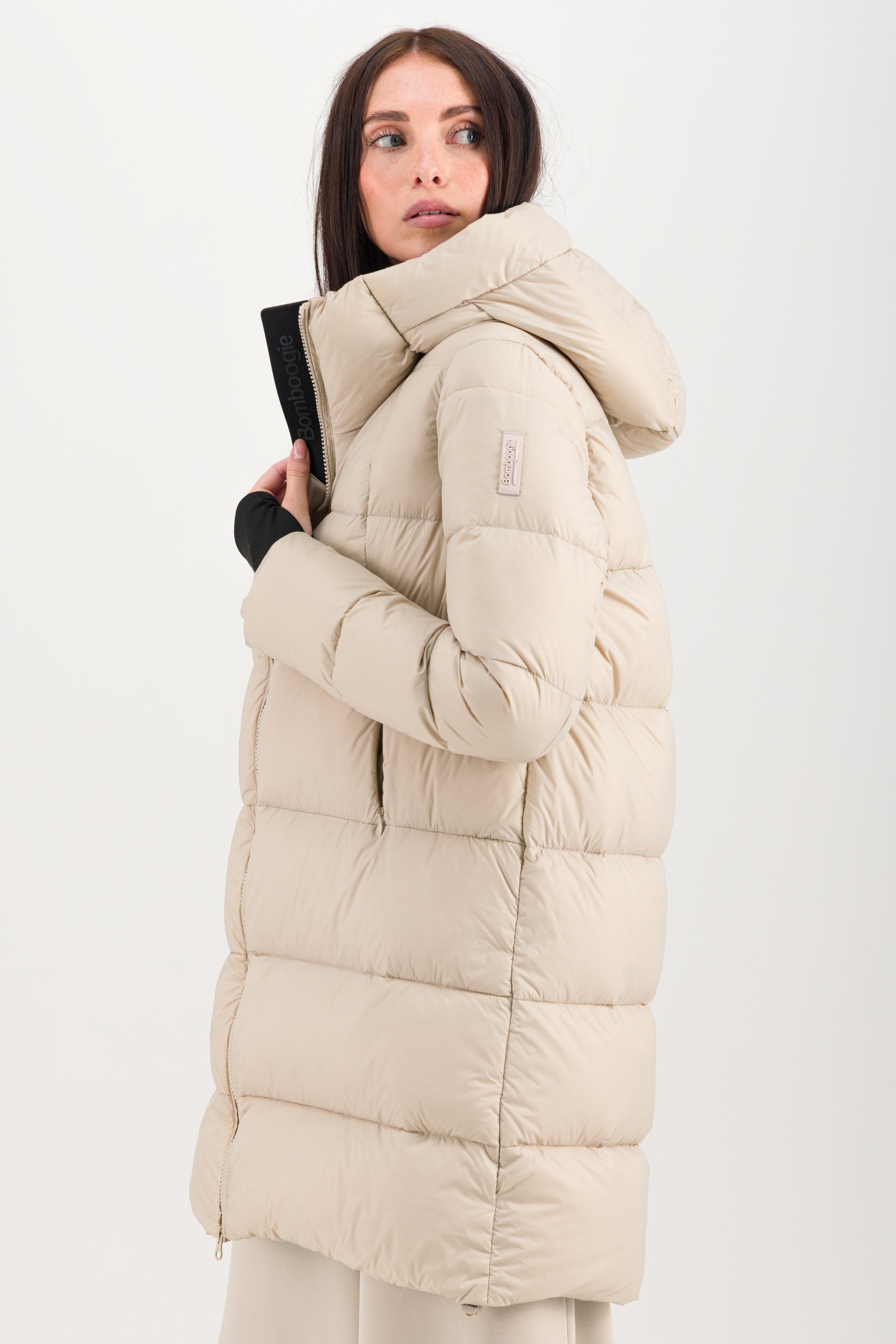 CW7531TMNA4_105_07.jpg