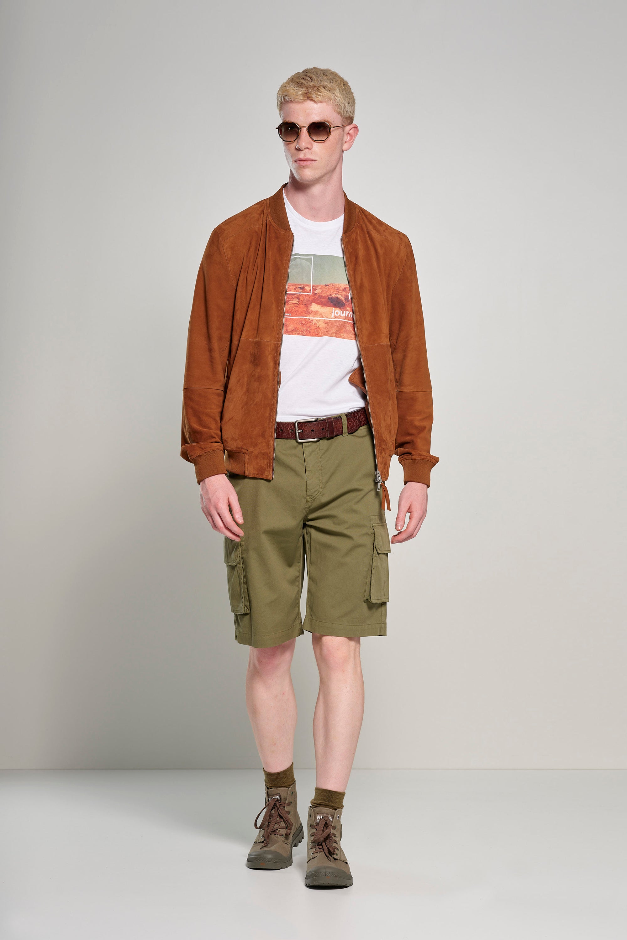 TM9041TJSN5_000_HIGHLIGHT.jpg