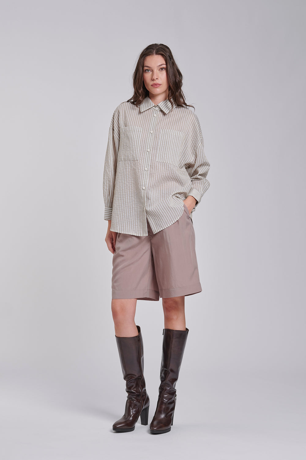 Translation missing: de.weit-geschnittene-bermudashorts-aus-lyocell-bw9445tlyo6