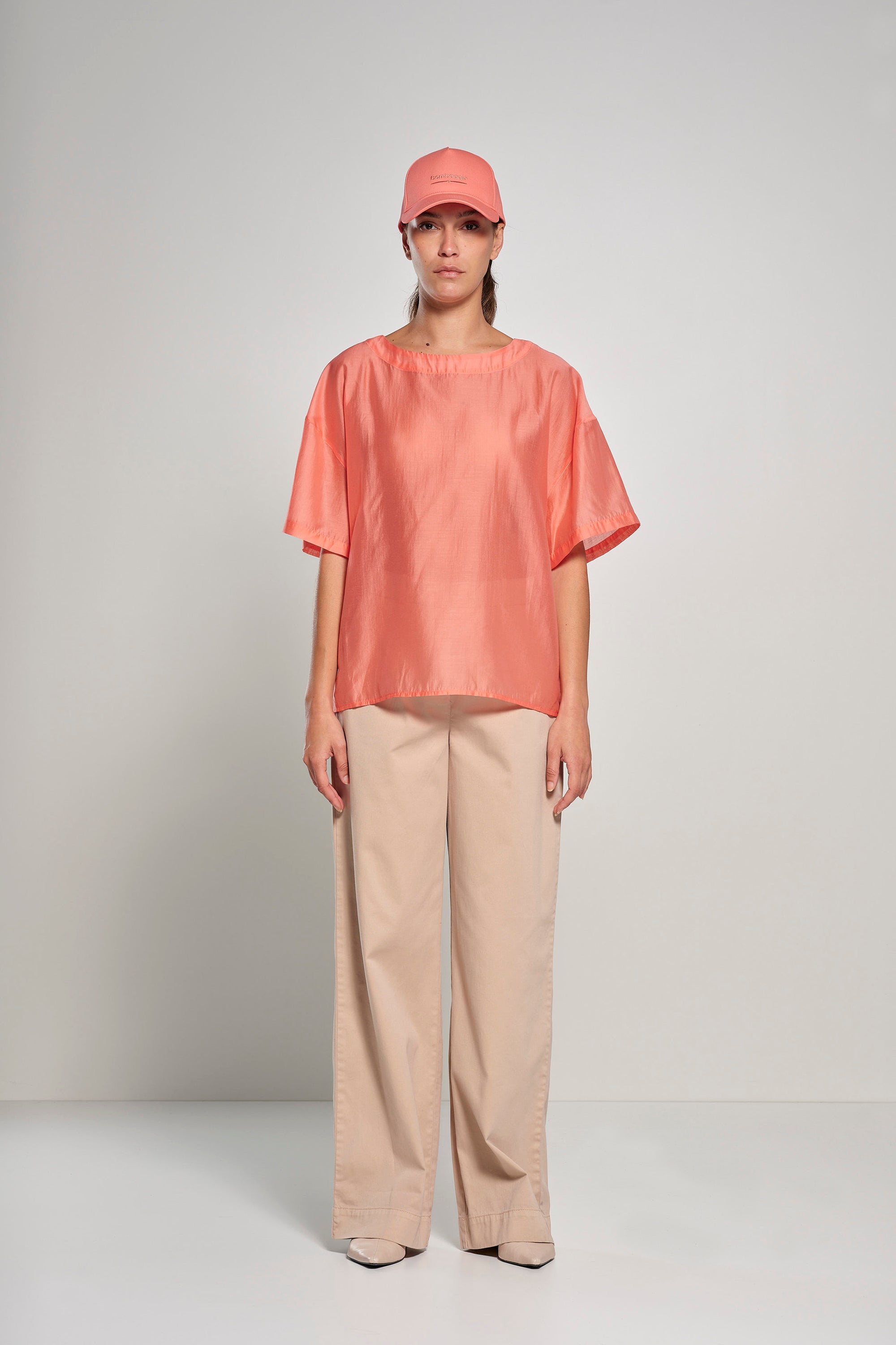SW9008TLYA5_000_INDOSSATO.jpg
